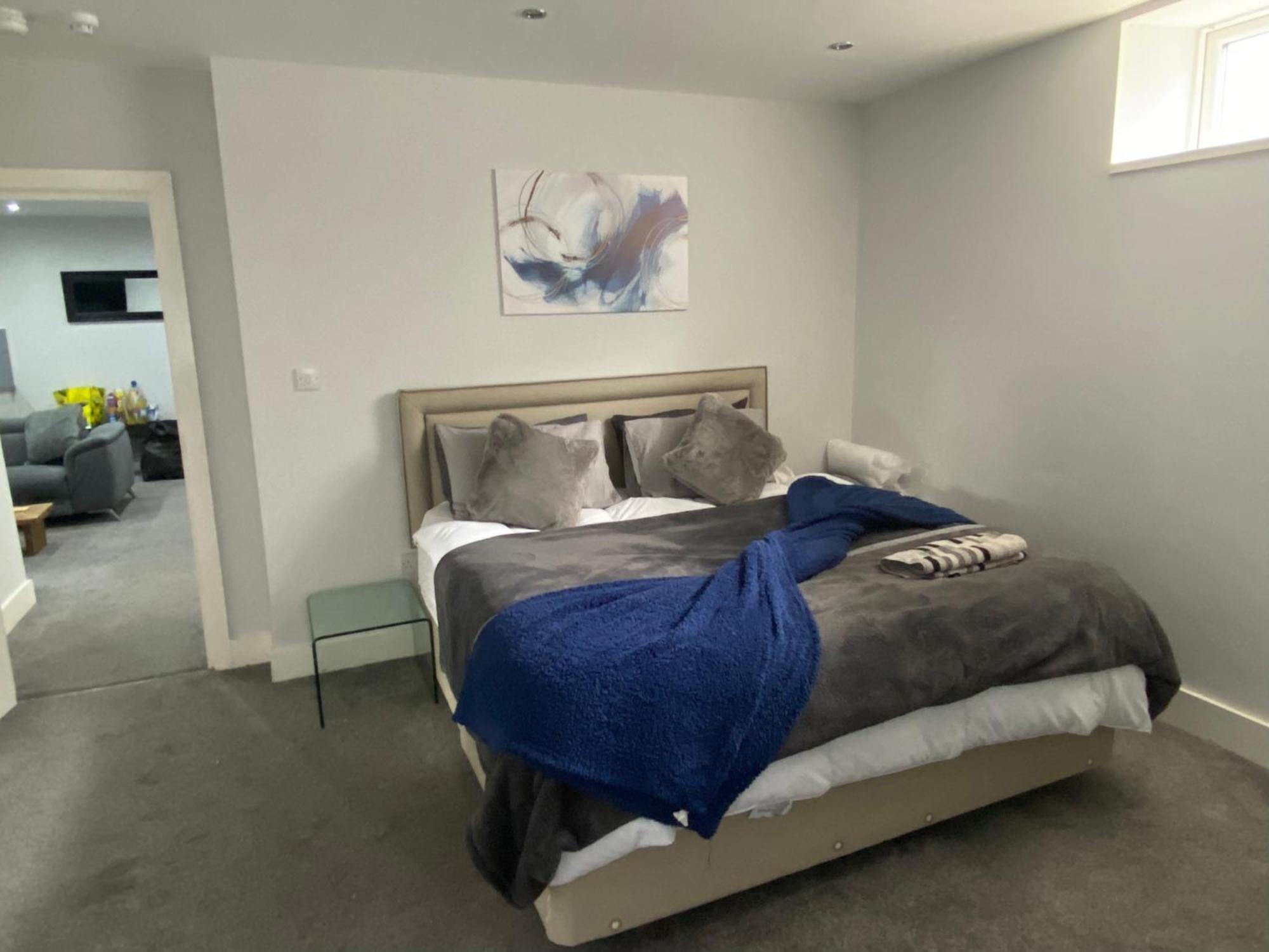 10 St Andrews Apartment ลิธึม เซนต์ แอนน์ส ภายนอก รูปภาพ